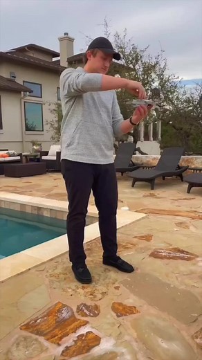 4.8K views · 82 reactions | BTS of a drone photoshoot! #photographer #drone #dronephotography | Eli Jones | Facebook