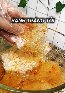 Cách làm bánh tráng tỏi siêu dễ | Bánh tráng muối tỏi đơn giản
