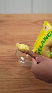 9.2K views · 710 reactions | Donut Susu Gebu versi Khairul Aming  Buat sarapan pagi esok pun sedap ni | Khairulaming Fans Club | Facebook