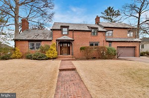 6925 Greenvale St NW, Washington, DC 20015 - MLS DCDC2184050 - Coldwell Banker