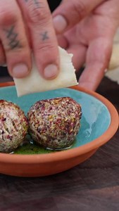 Labneh Balls Preserved In Extra Virgin Olive Oil Full recipe in Bio 🥣 chef @shikha_almasa 🎥 @omar21java | Olive Odyssey