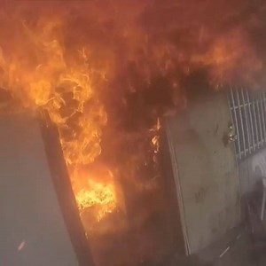 FFPG TIP: "Nozzleman and Layout" Sometimes it is possible for the nozzle firefighter to get a quick layout of the fire room by placing his face to the ground, and attempt to “get a look”. Depending on fire location and smoke layering you can sometimes grab quick visual on a path to advance. 󾓶Make sure to follow us on Instagram!!󾓶 https://www.instagram.com/ffprovinggrounds/ Video is from @stocktonfirefighters | Firefighter Proving Grounds