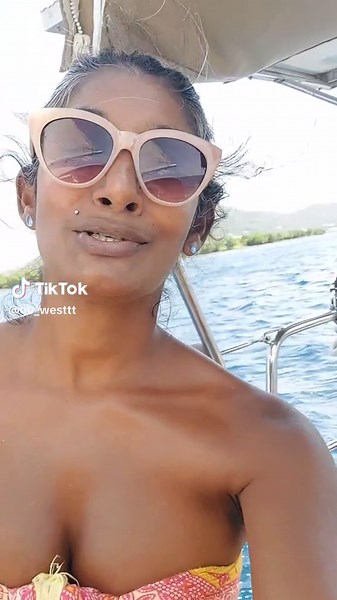 Sailing to Union Island: Grenadines Adventure