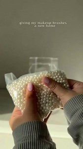 Transparent Makeup Brushes Organizer with Pearls Price 2000 | 999Only