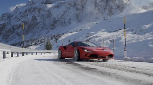 47K views · 1K reactions | V8エンジンをミッドシップレイアウトしたベルリネッタ。その高貴な血統を誇る...