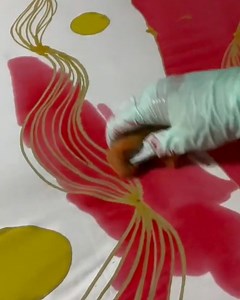 Batik art is a combination of wax and dye that creates stunning patterns 👌 | UNILAD