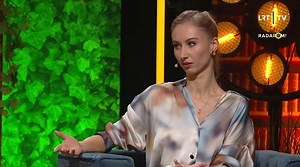 Rūta Loop atlieka dainą – „The voice within“. O Kristina Tarasevičiūtė atskleidžia, kaip ši daina sustabdė nuo noro mesti baleto karjerą. | LRT