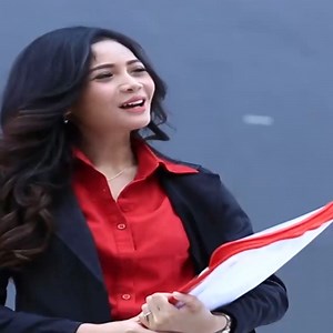 161K views · 3.2K reactions | beruntung sekali bang kuli ini mendapatkan istri seorang dokter part 1 #reelsfb #fbreels #Sinetron #SerialTV #ReelsSinetron #Viral #Trending #drama #serial | Baju Pink | Facebook