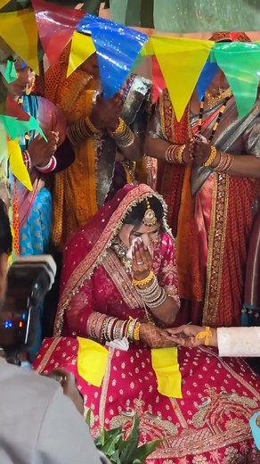 Ek ladki ki bidai uski life ka bohot mushkil time hota h 🥹😭 . . . . #coupleminivlogs #minivlogs #priyajeet #virainivlog #wedding #minivlog #fypシ゚viralシfypシ゚viralシalシ | Jeet Thakur