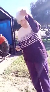 The racist white old woman believes black people are thieves in South Africa and her dogs can't see them at night because of their dark skin. This is South Africa Ladies and Gentlemen 28 years after Independence. Xenophobic Dudula Movement won't touch these racists idiots but because of their inferiority complex they will attack and kill fellow black Africans #Mzansi4Sho | Ezra Tshisa Sibanda