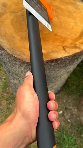 My new axe. Fiskars x27.#woodworking #firewood #fiskars | Pleasure Workshop