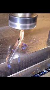 126K views · 105 reactions | Cutter D8 S3200rpm S500mm/min ap5mm mat1.1730 #cncfrezar #cncmachining #cncmilling #chips #cnc #fypシ | Cnc Frezar | Facebook