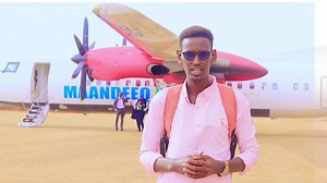 Xarig jarka garoonka diyaaradaha degmada Baxdo. | Cadaado