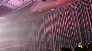 Visual lighting techniques at the California Theater of the Vietnamese community | Unlimited-income | Facebook