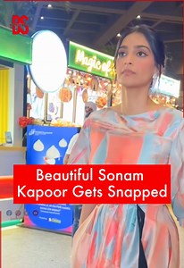 10K views · 78 reactions | Sonali Bendre, Bhumi Pednekar, Sonam Kapoor Spotted at Airport. #SonaliBendre #BhumiPednekar #SonamKapoor #airportlook | Bollywood Society | Facebook