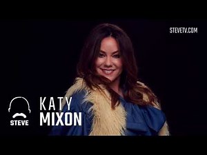 Behind the scenes with Katy Mixon & Sunny Anderson