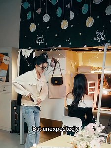 17K views · 234 reactions | The girl used shared payment to cover Hot Pot with her classmates, the moment, the payment went through her mum called on video. | Drama Digest | Facebook