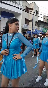 Ellas son las Lindas chicas del Instituto Tecnico 21 de Febrero de Tegucigalpa. | Band Tour Centroamerica