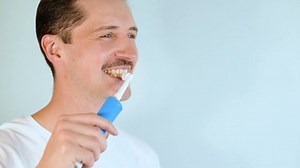 Limpieza de dientes, higiene bucal, cuidado: video de stock (totalmente libre de regalías) 1082116802 | Shutterstock