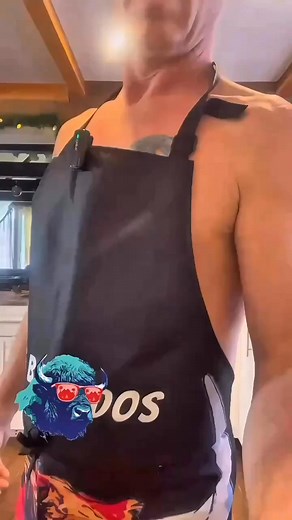 PART 2….now with a BISON RUMP ROAST 🦬…you’re going to want to get a real GOOD SEAR on it before putting into the crock pot..very lean roast. #dosbandidosforlife #huntsville #cooking #charity #listen #love #knowyourself #naked #muskoka #cooking #bison #farmfresh #fresh #farm #supportlocalbusiness #supportfarmers | Jeremy Treadwell