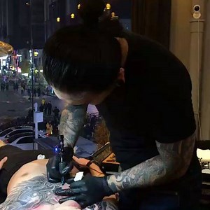 The Raven rotary tattoo machine working #dragonhawktattoosupply #tattoomachine #rotarytattoomachine #tattoo #tattooshop #tattoostudio #tattooing #tattoosupply | Dragonhawk Tattoo Supply