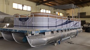 [Hot Item] 30FT Aluminum Trimaran Pontoon Boatwith There Potoon Tubes