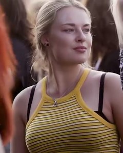 Stille Nacht? Von wegen! 🤘🎅 Jetzt Tickets sichern & mit uns auf den Sommer freuen! 🎁 | Highfield Festival