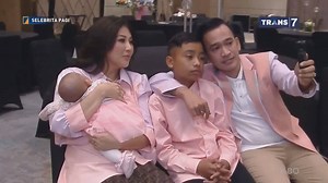 Sarwendah izinkan Bertrand untuk minum asi miliknya. Apa tanggapan Psikolog tentang hal ini? #Selebrita | TRANS7