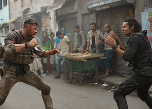 Chris Hemsworth's Newest Action Flick Hits Netflix This Week