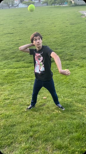 2.2K views · 31 reactions | Neck throw to arm bounce penguin catch 423 ☀️ : @vanessainline  #djjazzyjeff #freshprince #summertime #summersong #jonathanrogerspark #juggling #balljuggling | Lucas Adverse - Juggler | Facebook