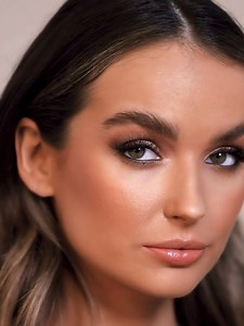 Awaken your inner Goddess with the Winter Solstice Shadow Palette ~ eight mesmirising shades to enhance your natural beauty. Awaken your inner Goddess with the Winter Solstice Shadow Palette ~ eight mesmerising shades to enhance your natural beauty. ________________________________________________ Join our Goddess Royalty Rewards to receive points for your orders, reviews & more. Via the 'rewards' tab on the website. | Eye of Horus Cosmetics