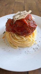 This in from @ksq_locavores: Nothing beats homemade! 🍝 Meatballs and sausage made from scratch, full of flavor and love. Perfect for a cozy meal. | Gotham Steel Pans