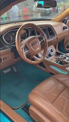look at this dodge challenger interior💙