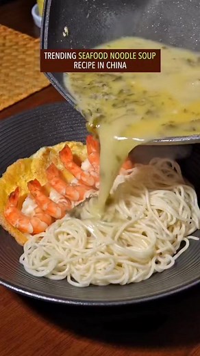 188_Easy seafood noodle soup recipe in China #chinesefood #noodles #Recipe #tiktokfood | Street Food The World
