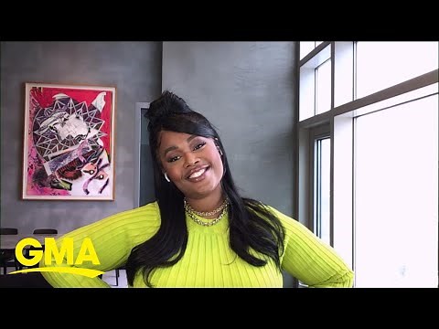 Meet the 1st plus-sized model on Versace runway