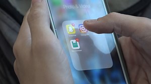 Springfield mental health advocates explain impacts of social media on the brain, especially in young girls