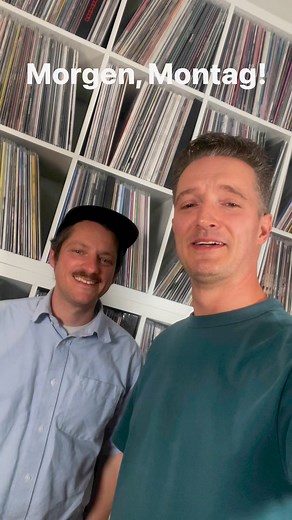 Retrogott im Interview mit vielen Infos, Liverap und dicker Vinylverlose! Ab Montag 7:00 online! YouTubeKanal Radeberger #Retrogott #hiphopshow #hiphopinterviews #nepumuk #entbs #sichtexot | Jean-Marc Heukemes OnAir