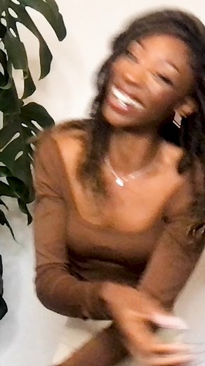 Get your hands on our hottest styles yet!  The Boho Supreme Locs now in 14” (available in Bey-Blonde/Bronde & Midnight) Get free jewels on your purchase. Shop via link in bio. | Boho Locs | Facebook