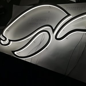 Acrylic LED Backlit Channel Letter Sign 3D Advertising Waterproof Sign
