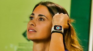 Lionel Messi's Wife Shows Off In Hot Workout Clothing That Has Fans Feeling Guilty (PICS)