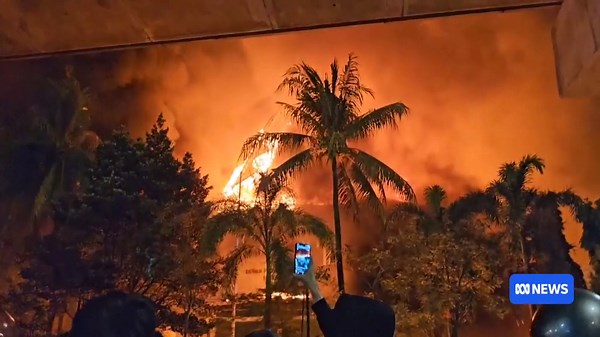 Indonesian MPs' homes looted amid increasingly violent protests over perks for politicians