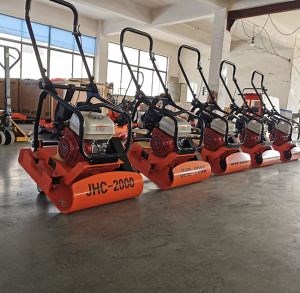 [Hot Item] Road Making Machine Vibrating Plate Compactor