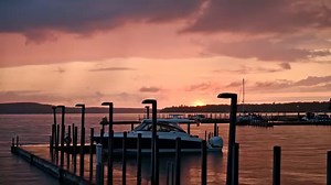 55 reactions | Moving pictures... I posted a shot from this sunset...