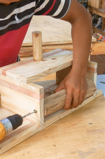 DIY Making wooden lathe for table saw jig #woodart #wooddesign #woodcraft #woodworking #wood #tipswoodworking #wooddiy #woodwork #woodjoinery #Japanesejoinery #joinery #amazing #FacebookReelsContest #Wow #tricks #reelsfb #reelsviral #reels​ #carpentry #carpenter | Woodworking Crafty