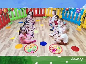 35K views · 399 reactions | ⭕”Cursa cerculețelor"⭕#joc_motric #competiție #muncă_în_echipă #rapiditate #atenție #concentrare #coordonare#zâmbete #bucurie #Grupa_Fluturașilor曆#LumeaCopiilor殺 | Lumea Copiilor Ploiesti | Facebook