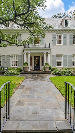 THE LISTING: 4226 Arcady Avenue THE LOCATION: Highland Park THE EXPERTS: Caroline Summers (facebook.com/texascaroline) & Bradley Huff (facebook.com/bradleyw.huff) THE HIGHLIGHTS: —Three-story Traditional built in 1926, tastefully renovated for today —Designed by renowned architect Hal Thomson —Center-island kitchen with scullery, walk-in pantry, wine cooler —Pergola-covered slate patio overlooking pool and spa —Meticulously landscaped yard with mature trees —Walking distance to Highland Park Vil