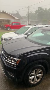 Catching hail in Rayne! Former KATC sports director Travis Webb captured this video earlier this evening! #LAwx | Rob Perillo Chief Meteorologist KATC