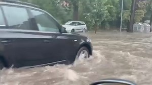 Banja Luka ulica "Skendera Kulenovića" pod vodom | CRNA Hronika BIH