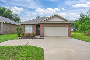 2120 Bayshore Dr, Niceville, FL 32578 - MLS 979630 - Coldwell Banker