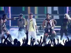 Justin Bieber - Boyfriend live at Billboard 2012 - Boyfriend directo Music Awards 2012 HD